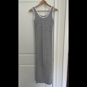 Tees by TINA women’s micro stripe maxi t-shirt dress one size white / black
